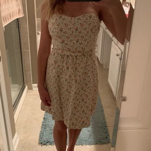 Cute strapless floral dress
